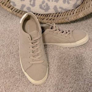 Old navy suede shoes